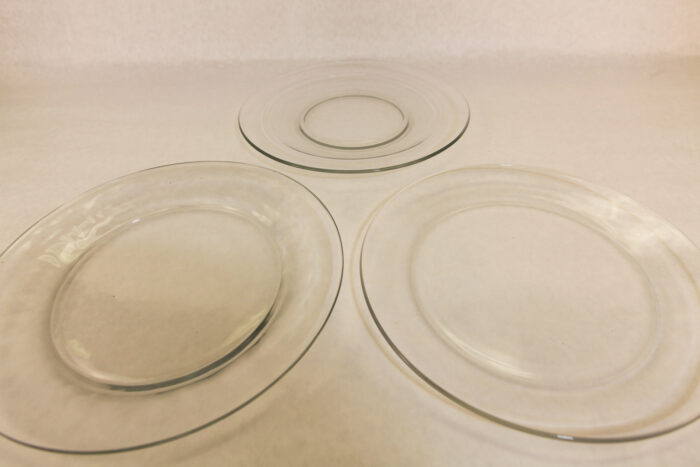 Clear glass dinner plates - #59